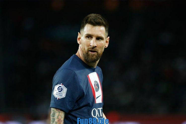 Messi dứt áo PSG khi mùa giải khép lại